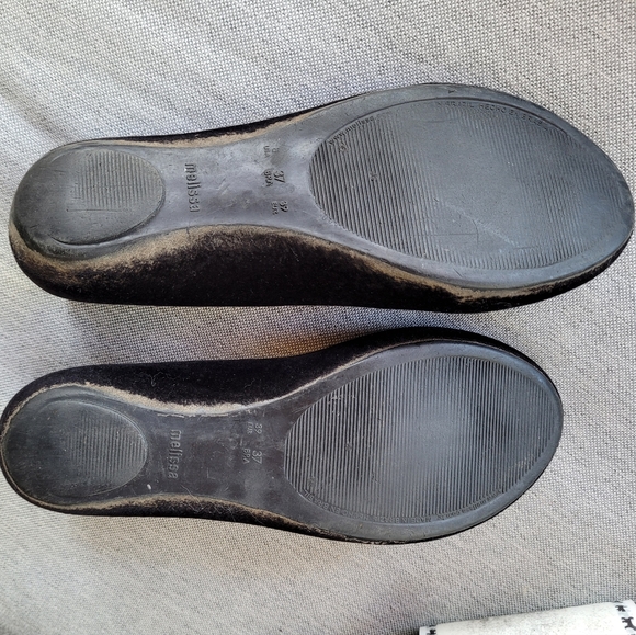 Black Velvet Flats - Picture 2 of 3